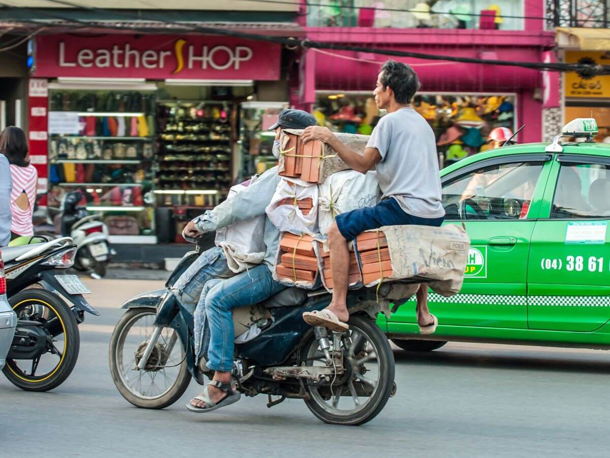 Documents to buy used motorbikes according to the provisions of the law Vietnamese