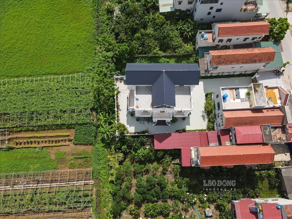 Can rural land be converted to residential land according to Vietnamese law?