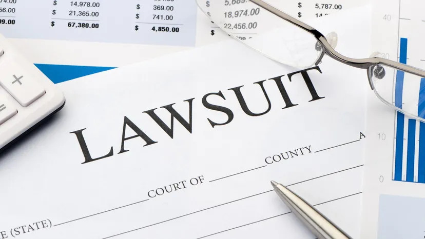 Form to initiate a lawsuit against a commercial business case