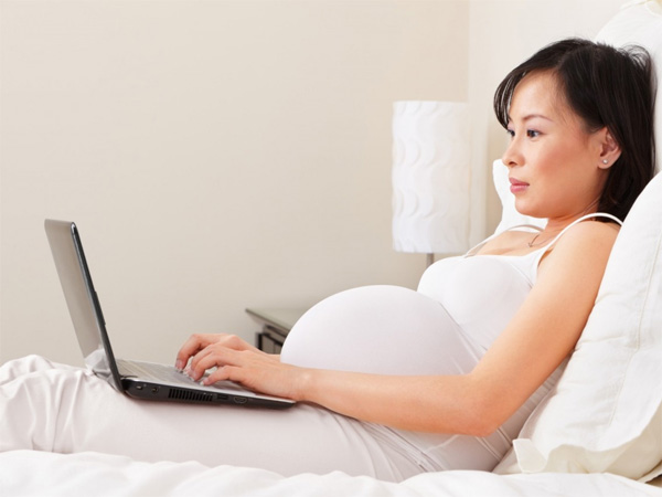 Can I take maternity leave while pregnant in accordance with Vietnamese law?