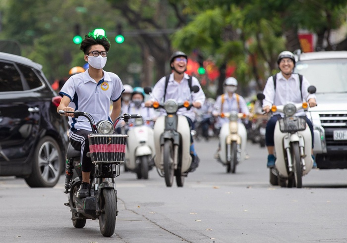 Punishment for people from full 14 to under 16 driving in Vietnam