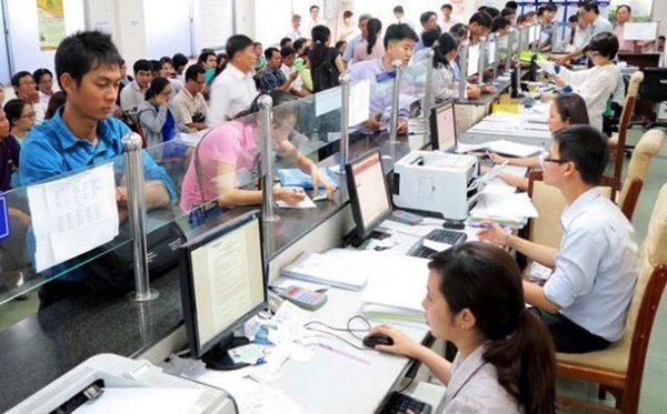 Civil servants at central provincial and district levels in Vietnam