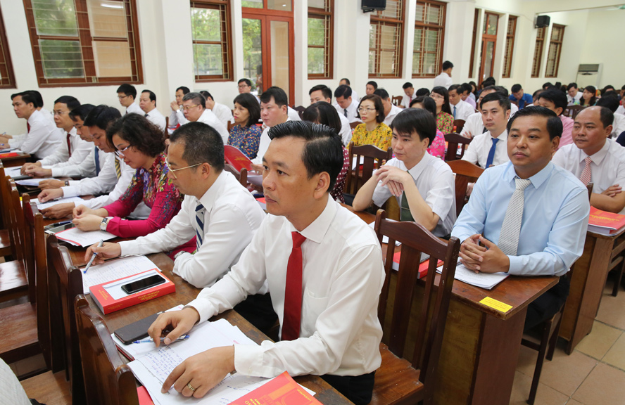 Management of cadres and civil servants in Vietnam