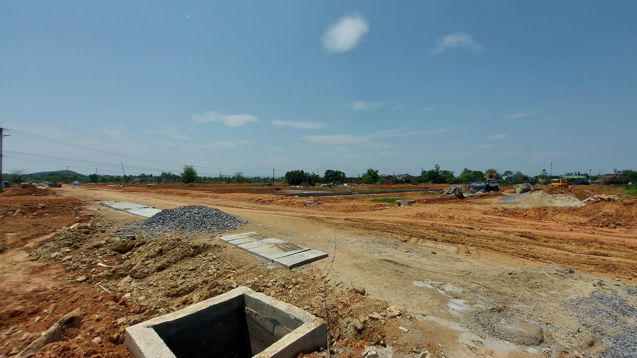 Management of land at commune level in Vietnam