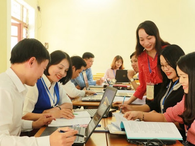 Training and retraining of civil servants in Vietnam