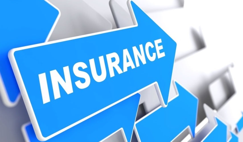What does an insurance agency contract include in Vietnam