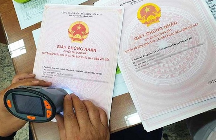 What are valid land documents in Vietnam?