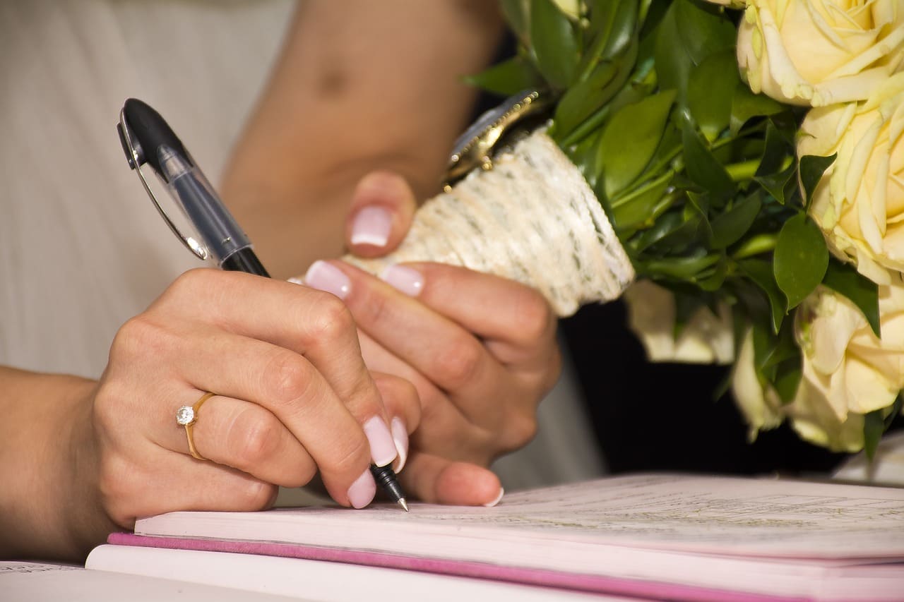 What time to register a marriage with foreign elements in Vietnam?